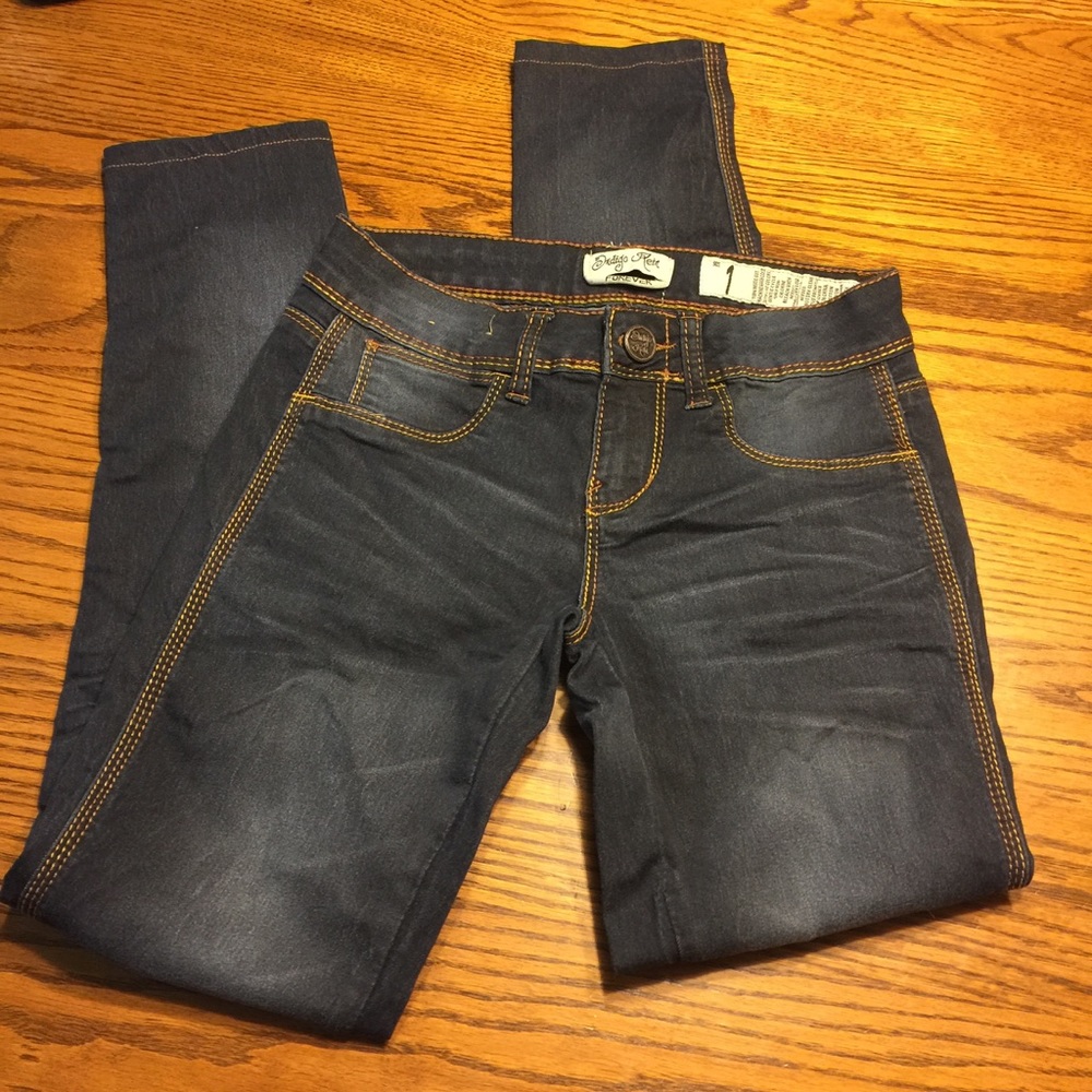 Never worn! Indigo Rein skinny jeggings.